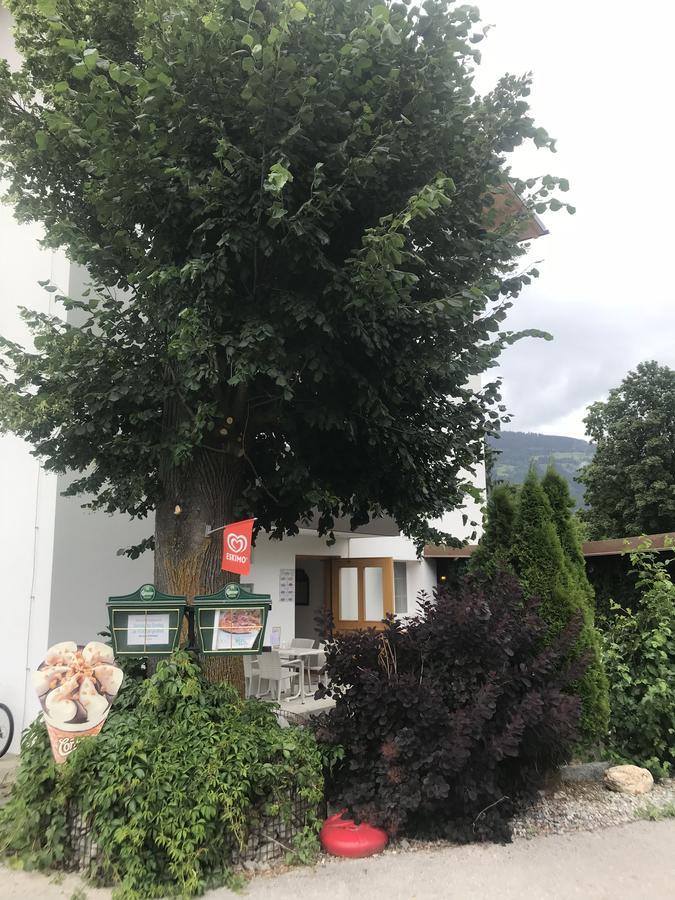 Falken Horst Lienz Luaran gambar